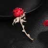 Broche Rosa Roja Nicho de Alta Gama Femenino Elegante Retro Broche Elegante Corsage Accesorios de Ropa Venta al por Mayor para Hombres