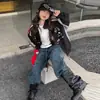 Chaqueta para niña 2026 otoño nuevo estilo coreano genial chaqueta de motociclista para niñas mayores con estampado color block y cuello alto top moderno