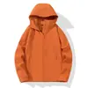 Jaqueta Softshell Feminina Nova para Primavera e Outono, à Prova de Vento e Impermeável, Jaqueta de Caminhada Três em Um para Exterior, Roupa de Exterior Moderna para Casais