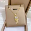[Acero de titanio] Collar de diamantes de lujo con temperamento ligero y elegante para mujer, cadena de clavícula combinable, cadena de acero de titanio.