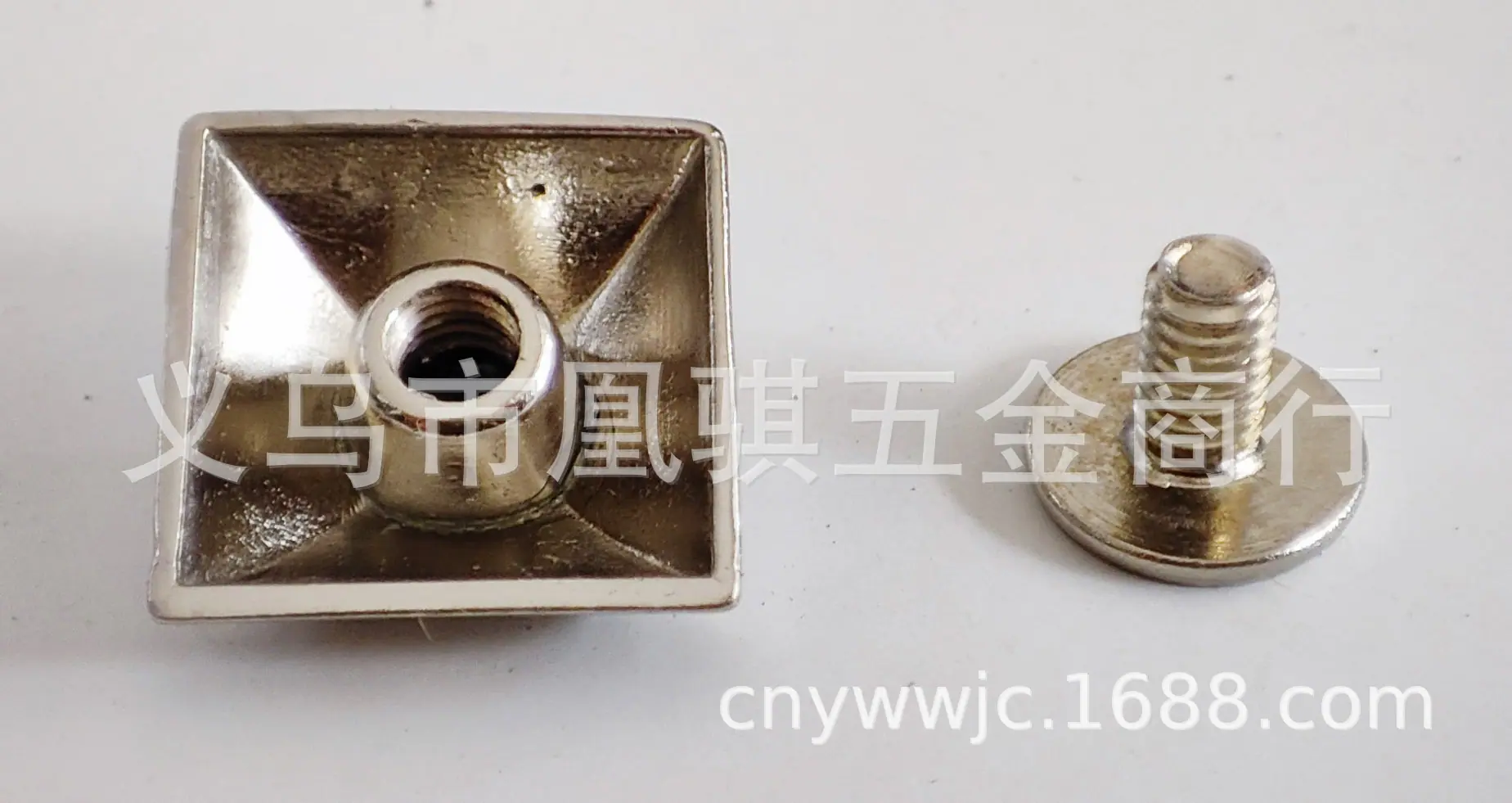 14x14拱面金字塔01.jpg