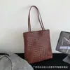 Diseño de Nicho Bolso Tejido Retro Bolso Hobo para el Hombro Bolso de Mano de Moda de Alta Calidad 2025 Nuevo Bolso de Hombro