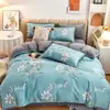 Juego de ropa de cama de cuatro piezas engrosado, cálido, de algodón puro con vellón de leche para otoño e invierno, juego de ropa de cama para bebé de algodón puro con vellón de leche, oferta especial