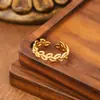 Anillo de acero inoxidable transfronterizo europeo y americano, no se decolora, de alta gama, diseño de nicho, anillo de acero de titanio simple y versátil