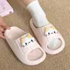 Zapatos de Verano Versátiles de Nuevo Estilo para Mujer Antideslizantes Súper Suaves Dibujos Animados Suela Gruesa Moda Linda 2026 Zapatillas Ligeras de Gato para Mujer