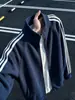 Sudadera con capucha de punto a rayas americanas para hombre, invierno, con felpa, engrosada, peso pesado, cuello alto, chaqueta tipo béisbol, corte limpio, chaqueta deportiva