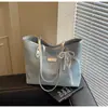 Bolso de Mezclilla Transfronterizo para Mujer, Gran Capacidad, Nuevo Estilo Primavera 2026, Bolso de Hombro Versátil, Bolso Tote Casual para el Trabajo