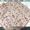 Pañuelo Cuadrado Pequeño de Imitación Seda Lana Algodón Lino, Nuevo Pañuelo de Seda Otoño e Invierno, Versátil para Viajes Diarios, Moda Retro, Chal Elegante de Alta Gama