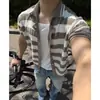 Camisa de Punto de Manga Corta con Cuello Campana a Rayas de Bloques de Color Estilo Perezoso para Hombre, Ropa de Verano para la Isla, Camisa Relajada de Media Manga
