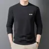 Nova Blusa de Moletom Outono e Inverno Cor Lisa Aveludada Engrossada Camiseta Básica Masculina Manga Longa Gola Redonda Roupa de Outono Roupas Íntimas Térmicas