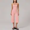Conjunto de Yoga de Dos Piezas para Mujer de Nuevo Estilo Europeo y Americano, Chaleco Halter, Sensación Nude, Secado Rápido, Corto, Pierna Ancha, Deporte para Fitness y Running