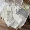 Calcetines Estilo Ballet para Mujer, Calcetines Finos de Malla Hueca para Primavera y Verano, Calcetines Holgados Dulces con Botón Floral y Puño de Burbuja para Mujer