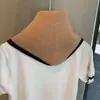 Bufanda Triángulo Tejida en Punto Cruz con Borde Contrastante Estilo Coreano para Mujer, Calentador de Cuello Versátil, Pañuelo Pequeño, Chaleco Pequeño Elegante