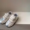 Tênis Esportivo Infantil Estilo Coreano, Tênis de Corrida com Bolinhas para Meninas, Tênis de Corrida para Meninos Primavera e Outono, Sapatos Infantis Modernos com Solado Macio, Tendência 2026
