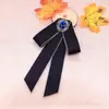 Gravata Borboleta com Gola Floral para Mulheres, Estilo College, Acessório de Broche para Camisa Formal Estilo Britânico Profissional por Metabo