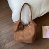 Bolsa Casual Retro de Camurça para Mulheres 2025 Nova Versátil para o Dia a Dia Bolsa de Ombro Moda Simples Bolsa Tote de Ombro