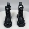 Botas Martin de suela gruesa para mujer, nuevo estilo invierno 2026, forradas de felpa y engrosadas para mayor comodidad, botines de moda y versátiles, botas de nieve cálidas para mujer