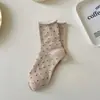 Calcetines de lunares con borde de volantes para mujer, calcetines de media pantorrilla, estilo ins moderno, calcetines sencillos de primavera y otoño para usar en capas, calcetines largos absorbentes de sudor estilo japonés para estudiantes