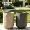 Direto da Fábrica Personalizado Cor Marrom Terracota Cimento Imitação Vaso de Flores Resistente ao Tempo Resistente ao Congelamento Pátio Sul Vaso para Plantio de Plantas Verdes ao Ar Livre