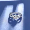Anillo de Moissanita Libro Rojo Rápido Transfronterizo Anillo Clásico de Seis Garras para Mujer 1 quilate Suministro en Vivo