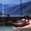 Oferta especial: Bule de Argila Roxa Original, Não Totalmente Feito à Mão, Pequeno Bule de Chá Kung Fu Estilo Chaozhou, Novo Bule de Chá Formato Lâmpada Mágica Longa, Conjunto de Chá Kung Fu, Bule para Preparo de Chá