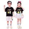 Roupa de performance de cheerleading para o Dia das Crianças, conjunto de manga curta com estampa de desenho animado para jardim de infância, fantasia de performance esportiva para aluno do ensino fundamental