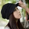 Boina plissada da moda atacado Chapéu feminino de inverno Boné plano coreano atacado Chapéu de bico de pato atacado