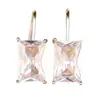 Brincos de Gancho Retangulares com Diamante Branco de Quatro Garras Mais Vendidos, Brincos de Zircônia de Corte Simples, Acessórios de Orelha Versáteis para o Dia a Dia, Fornecimento no Atacado
