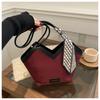 Color Sólido Gran Capacidad Casual Color Sólido Moda 2025 Estilo Vintage Occidental Bufanda de Seda Portátil Hombro Sobaco Bolso Tote para Mujer