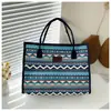 Nova Bolsa Tote Feminina de Grande Capacidade Bolsa de Mão Estilo Étnico Prática para o Dia a Dia Estudante Bolsa de Maternidade de Alto Nível Bolsa de Ombro