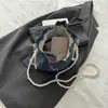 Nova bolsa de lona jeans, design de laço feminino, bolsa tipo balde doce e versátil, grande capacidade, bolsa de ombro casual com pérolas
