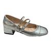 Zapatos de tacón grueso estilo francés de nicho para mujer, nuevos zapatos Mary Jane de punta cuadrada rojos para primavera y otoño 2023 para combinar con faldas