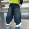 Roupas de Primavera e Outono para Meninos Calças de Perna Curva Estilo Coreano Jeans Bonito Solto Tendência Cool para Crianças Pequenas e Médias Calças Estilosas Comércio Exterior
