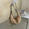 Bolsa Tote de Camurça Retrô 2026 Novo Estilo Grande Capacidade Simples para o Dia a Dia Bolsa de Ombro para Ir ao Trabalho Transversal Bolsa de Axila