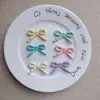Estilo Coreano 5cm Accesorios de Lazo de Puntos Huecos Hechos a Mano DIY Pegamento de Crema Pinza para el Cabello de Niña Zuecos Bolsa Sombrero