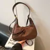Bolso Cruzado Retro de Gamuza Casual de un Solo Hombro para Mujer, Nuevo Estilo Otoño e Invierno 2025, Hermoso y Moderno, Gran Capacidad