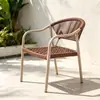 Cadeira de Rattan para Pátio Externo Mesa e Cadeiras de Lazer Casa Jardim Varanda ao Ar Livre Pousada Criativa Cadeira com Encosto de Corda Puxada Mesa de Café Pequena