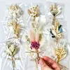 Mini ramo de flores secas transfronterizo, caja de regalo de ramillete de boda para novia y dama de honor, flores secas decorativas, flores eternas y pequeños regalos