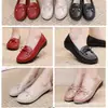 Nuevas Botas de Lluvia para Mujer para Uso Exterior, Impermeables, Antideslizantes, Cómodas y Suaves, Zapatos para Todas las Estaciones, Protección Laboral, Plástico Todo en Uno a Prueba de Lluvia con Tacón Bajo para Otoño