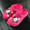 Novos Sapatos Criativos Perfurados com Altura Aumentada, Duráveis e Confortáveis para Uso Externo, Secagem Rápida, Sandálias de Praia com Solado Grosso e Design Floral