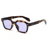 Nuevas gafas de sol cuadradas clásicas europeas y americanas para hombre y mujer, con detalles de remaches, modernas y versátiles, gafas de sol personalizadas para exteriores casuales