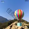 Accesorios Decorativos Coloridos para Globos Aerostáticos en la Zona Escénica