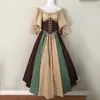Vestido de Performance em Estilo Retrô Medieval Europeu e Americano com Cores Contrastantes, Saia Ampla Evasê, Design de Um Ombro, Design de Cintura Marcada com Patchwork e Decote Quadrado Estilo Corte