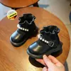 Zapatos de Caminar de Moda para Niños, Colección Otoño/Invierno 2026, Zapatos de Caminar Casuales Calientes con Forro de Felpa para Niñas, Botas de Cuero Versátiles para Niños Pequeños