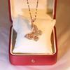 Moda Novo Personalizado High-end Full Diamond Butterfly Pingente Elegante Super Fairy Light Luxo Cyber Celebridade Clavícula Corrente Colar da Moda para Mulheres
