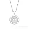 Moda nuevo collar con colgante de flor para mujer Cadena para la clavícula de girasol hueco de alta calidad de lujo ligero con incrustaciones de diamantes