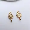 Ouro Cobre Banhado Preservador de Cor Múltiplo Pendurado Nuvem Auspiciosa Floco de Neve Poroso Etiqueta DIY Estilo Antigo Grampo de Cabelo Pingente de Borla Material de Pingente