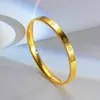 Pulsera de Trébol de Cuatro Hojas de la Suerte Estilo Mismo Tienda de Oro para Mujer, Duradera, Lujo Ligero, Joyería de Pulsera Cerrada Versátil de Moda al por Mayor