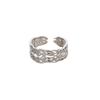 Anillo ancho con textura verde de alta calidad para mujer, diseño de nicho, ligero, lujoso y a la moda, con plumas apiladas.