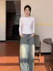 Camiseta de mujer de color liso, hombro normal, cuello redondo, corte ajustado, entallada en la cintura, adelgazante, manga larga, fina, básica, versátil, favorecedora, adecuada para otoño